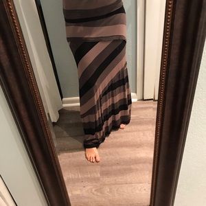 Casual pull on maxi skirt